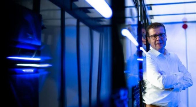 1761927849-1503007_1280x1024